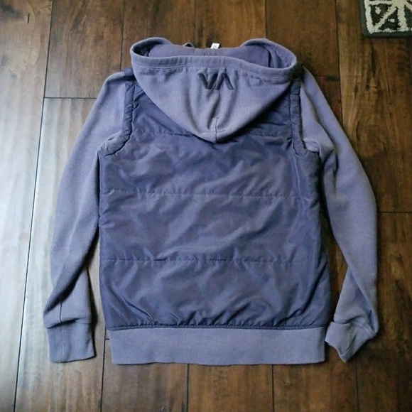 *SOLD* RVCA Jacket - Picture 2 of 6
